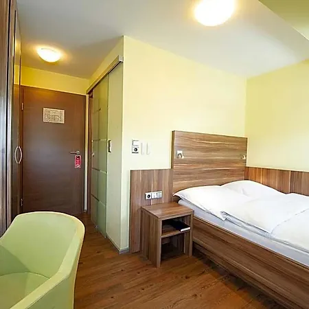 Meyer Hotell 3*
